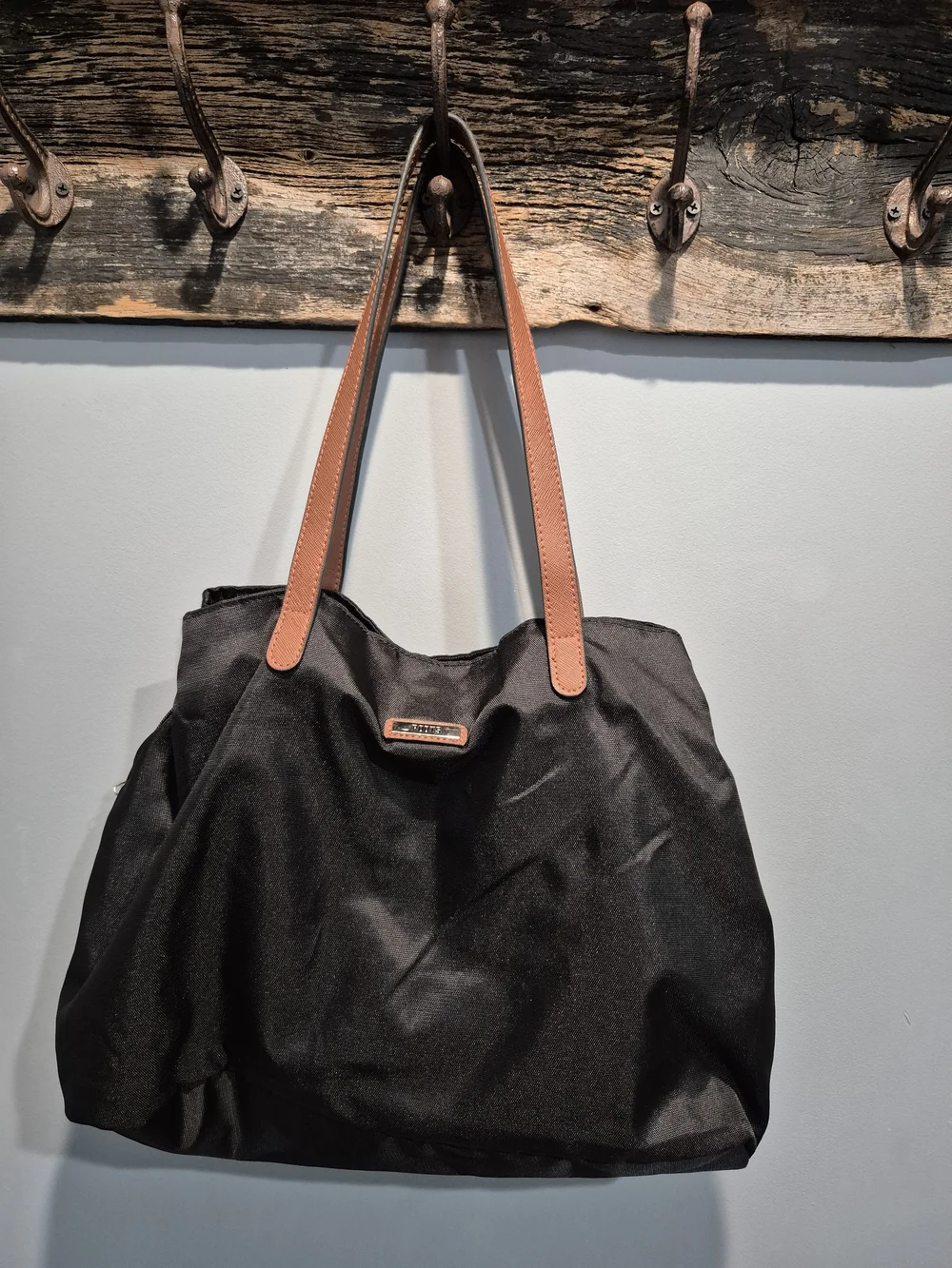 Roots Nylon Water Resistant Black Tote Bag Brown Leather Straps 3 Compartments - Picture 1 of 17